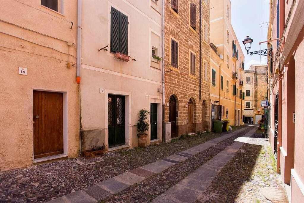 Grand Suite Gioberti Elegante Nel Cuore Di Alghero Eksteriør bilde